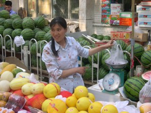 fruit stand vendor